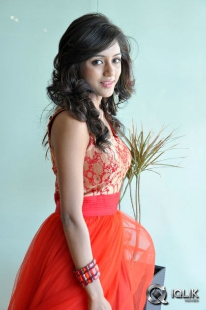 Vithika-Sheru